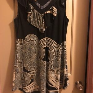 Black & Taupe Cloud Ruffle V-Neck Tunic NWOT